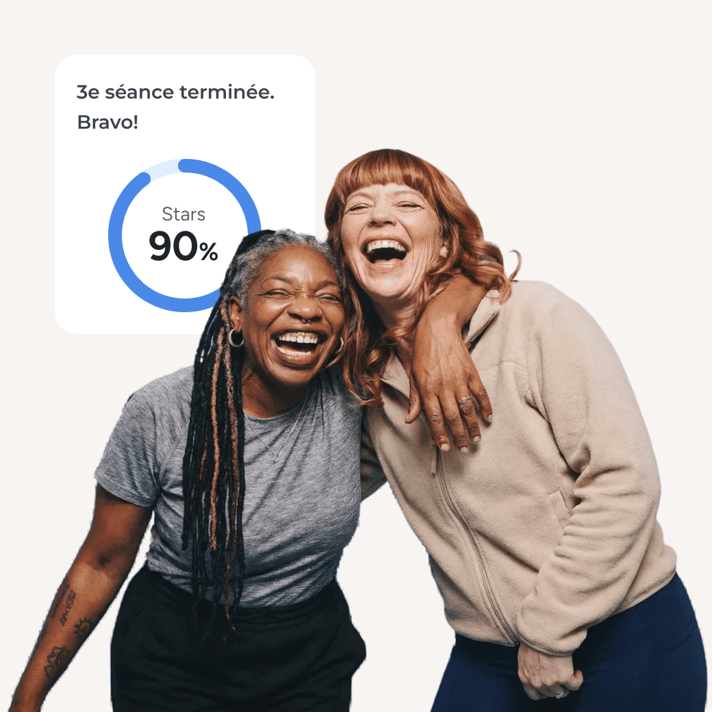 Two women smiling and hugging, celebrating together. In the background, a graphic shows “3e séance terminée. Bravo!” and a circular progress bar with “Stars 90%.”.